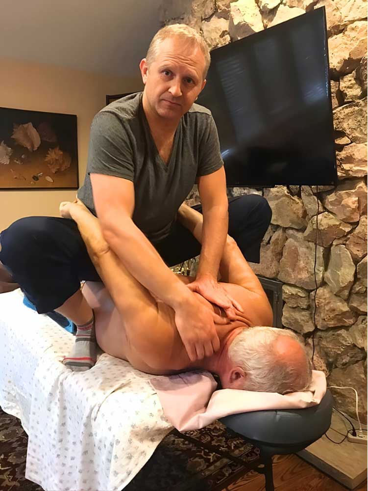 Osteopathic treatment by Osteopath Alex Trotsenko
